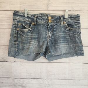 Wallflower denim cut off shorts size 11 blue denim distressed